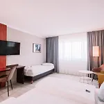 Western Ambassador Hotel 3*