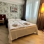 Western Ambassador 3*