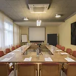 Western Ambassador Hotel 3*
