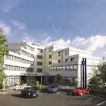 Western Ambassador Hotel 3*
