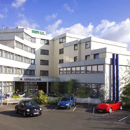 Western Ambassador Hotell 3*