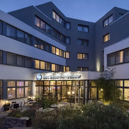 Western Ambassador Hotell
