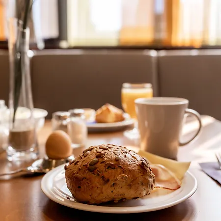 Western Ambassador 3*